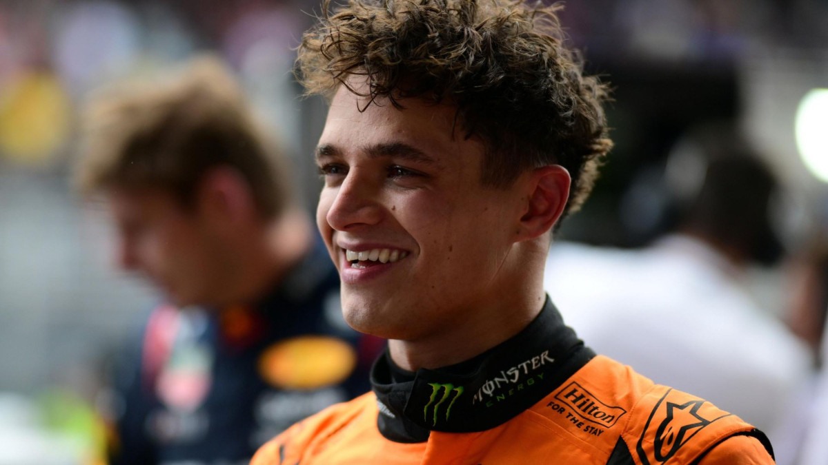 Lando Norris, atual campeão da Formula 1 é visto desfilando com sua Porsche 911 GT3 RS pelas ruas de Mônaco