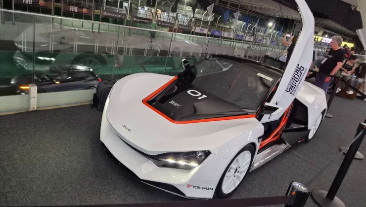 O Duo Exo foi apresentado ao p&uacute;blico durante o Festival Interlagos