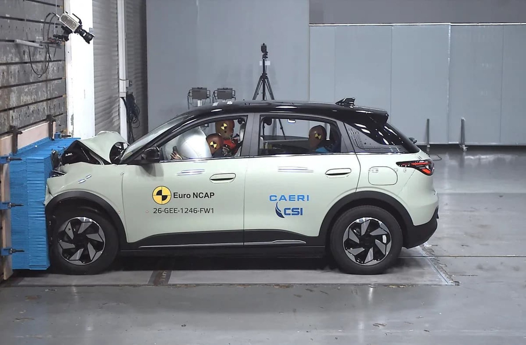 Geely EX2, Leapmotor B05 e GAC Aion UT conquistam nota máxima em segurança