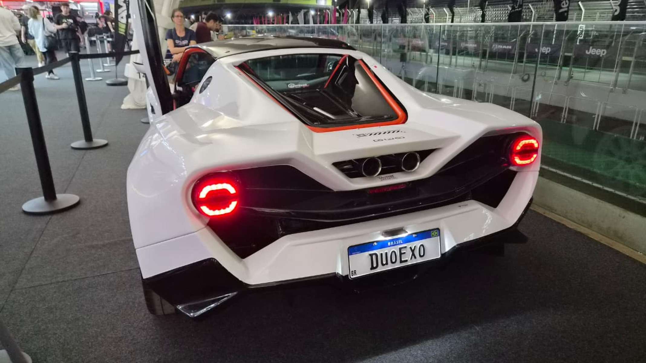 DuoExo é novo esportivo nacional com 250 cv, tração traseira e 750 kg