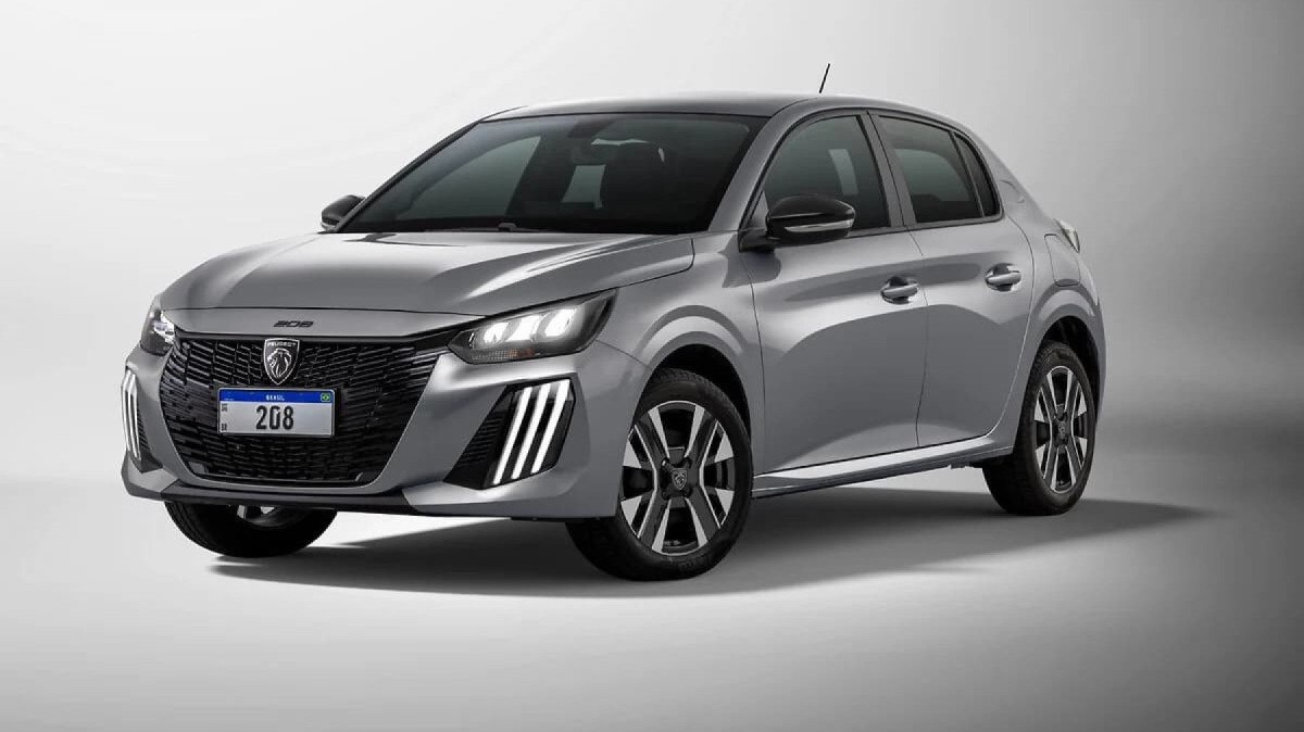 Peugeot 208 Allure com as rodas 