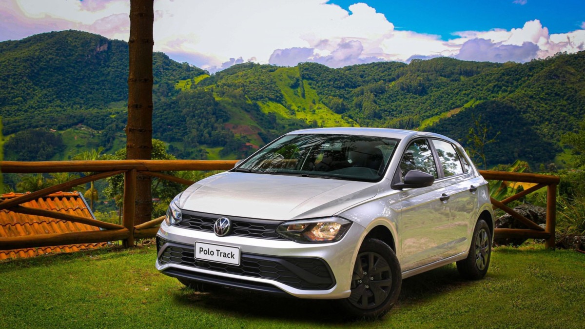 Volkswagen Polo estacionado