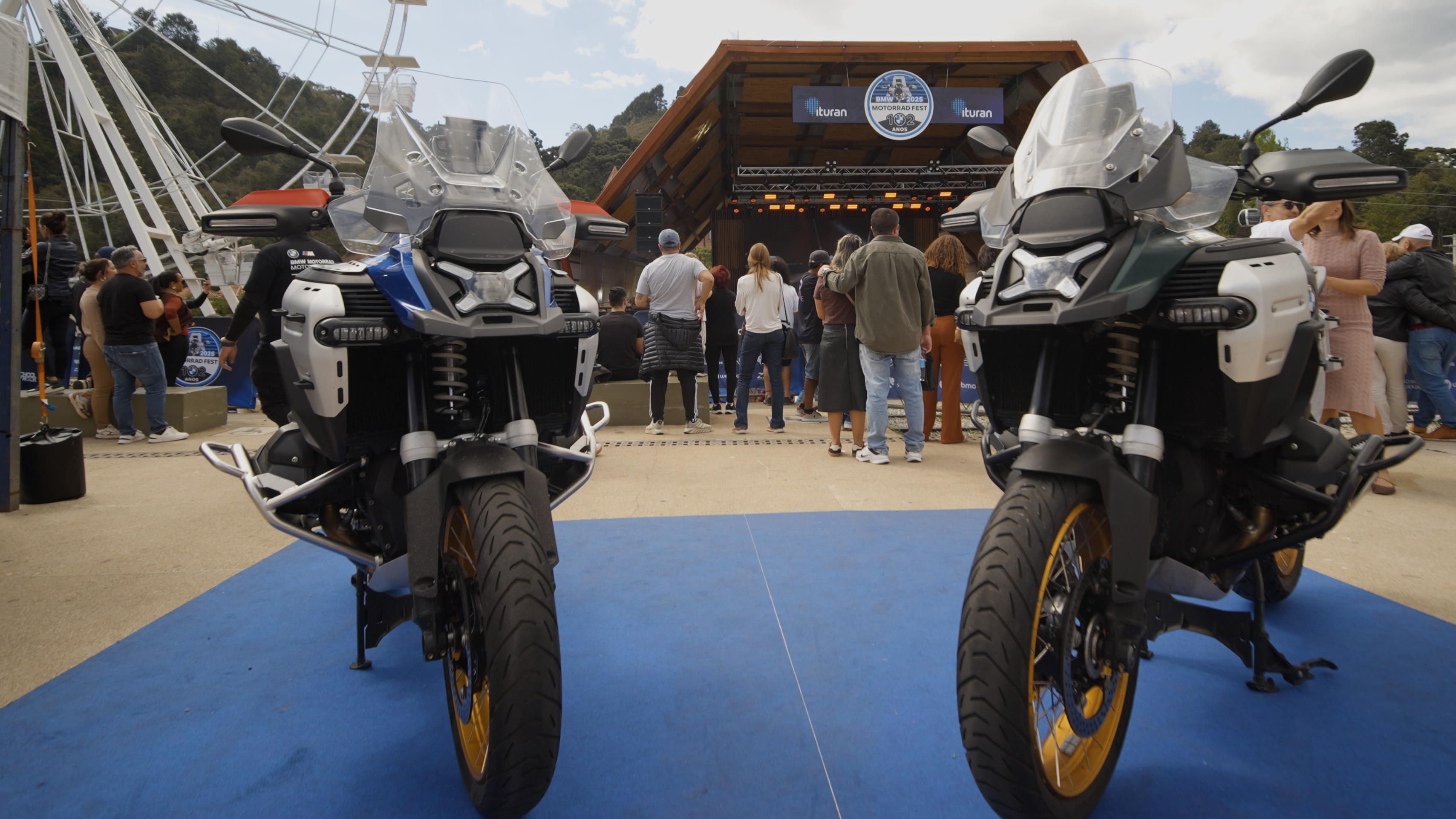 Edi&ccedil;&otilde;es passadas do BMW Motorrad Fest, como a de 2025, re&uacute;nem entusiastas da marca em um festival de motocicletas. -  (crédito: Divulga&ccedil;&atilde;o/BWM)