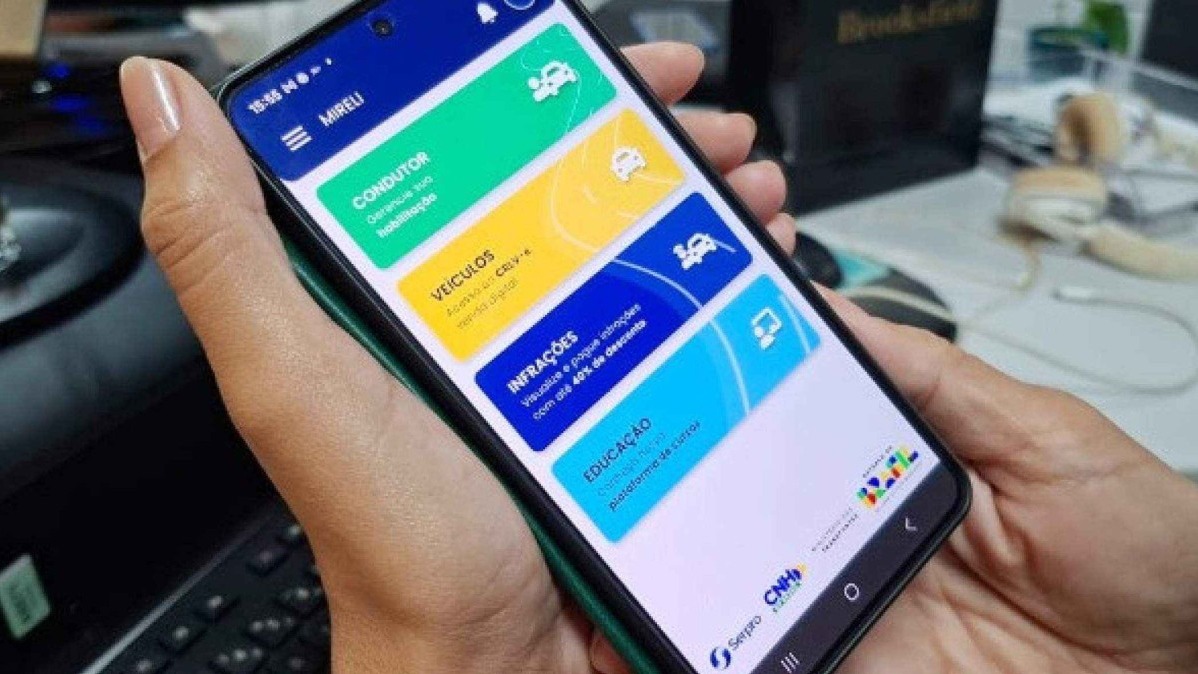 Aplicativo digital oferece controle da CNH e consulta de infra&ccedil;&otilde;es, facilitando o gerenciamento abordado na mat&eacute;ria -  (crédito: Divulga&ccedil;&atilde;o/Governo Federal)