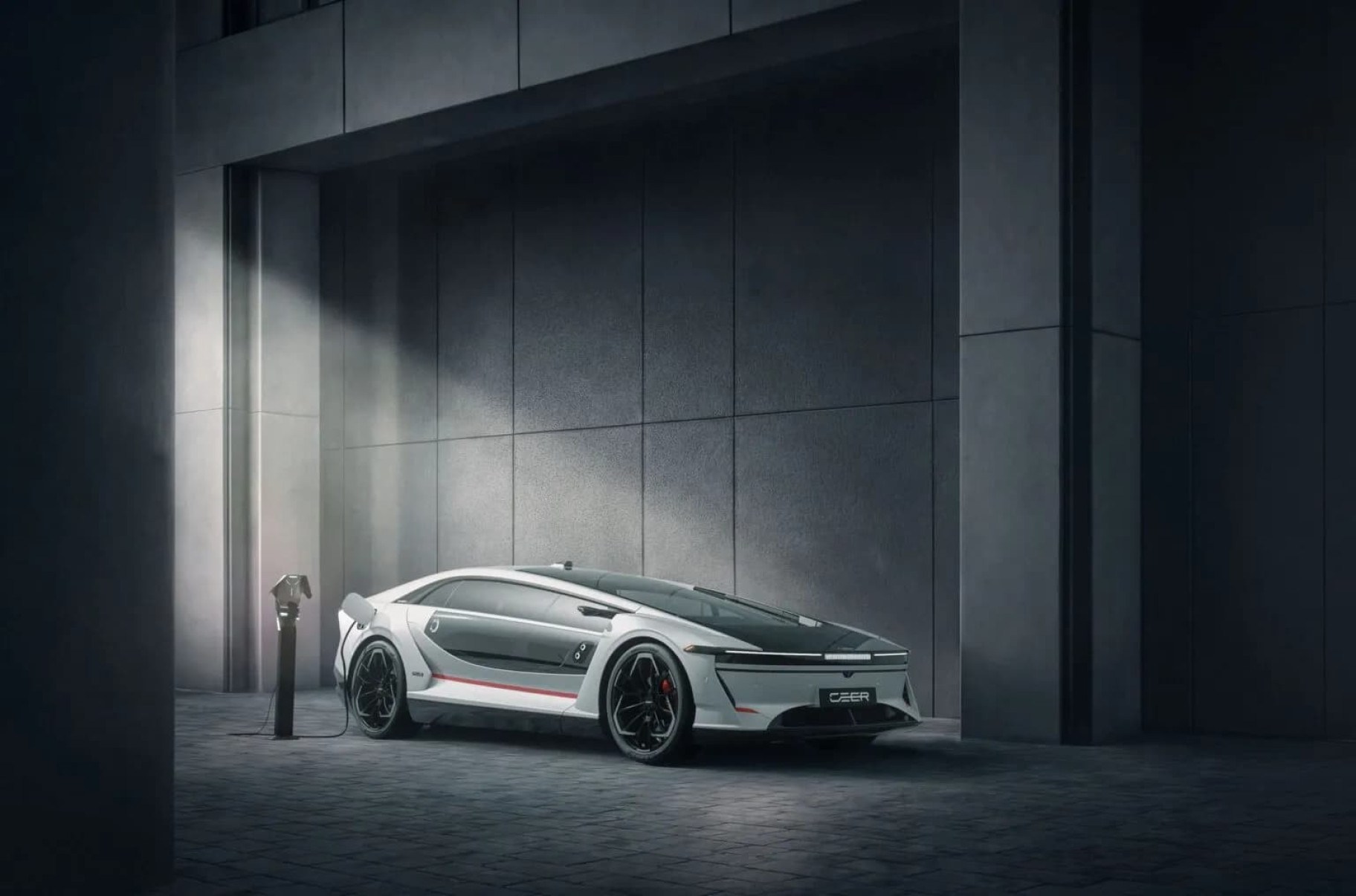Arábia Saudita apresenta o primeiro carro produzido no país