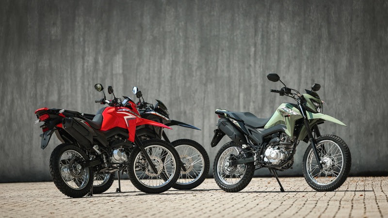As novas cores Vermelho, Verde e Preto da Honda NXR160 Bros 2027, destacando as vers&otilde;es CBS e ABS do modelo -  (crédito: Divulga&ccedil;&atilde;o)