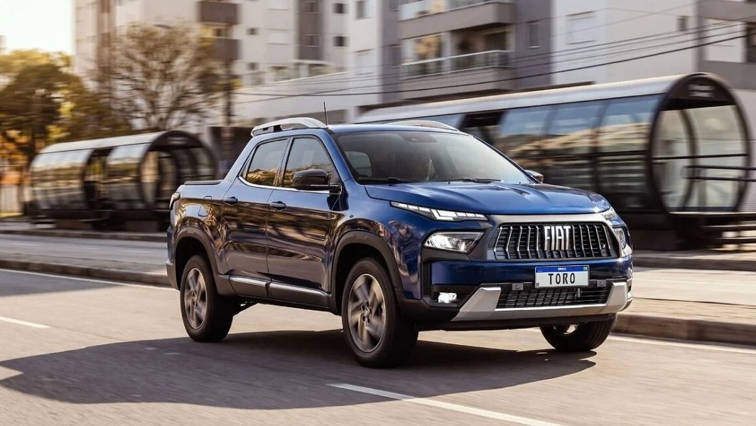 A picape Fiat Toro &eacute; um dos modelos mais exportados do Polo Automotivo Stellantis de Goiana, contribuindo para o marco de 300 mil ve&iacute;culos -  (crédito: Divulga&ccedil;&atilde;o/Stellantis)