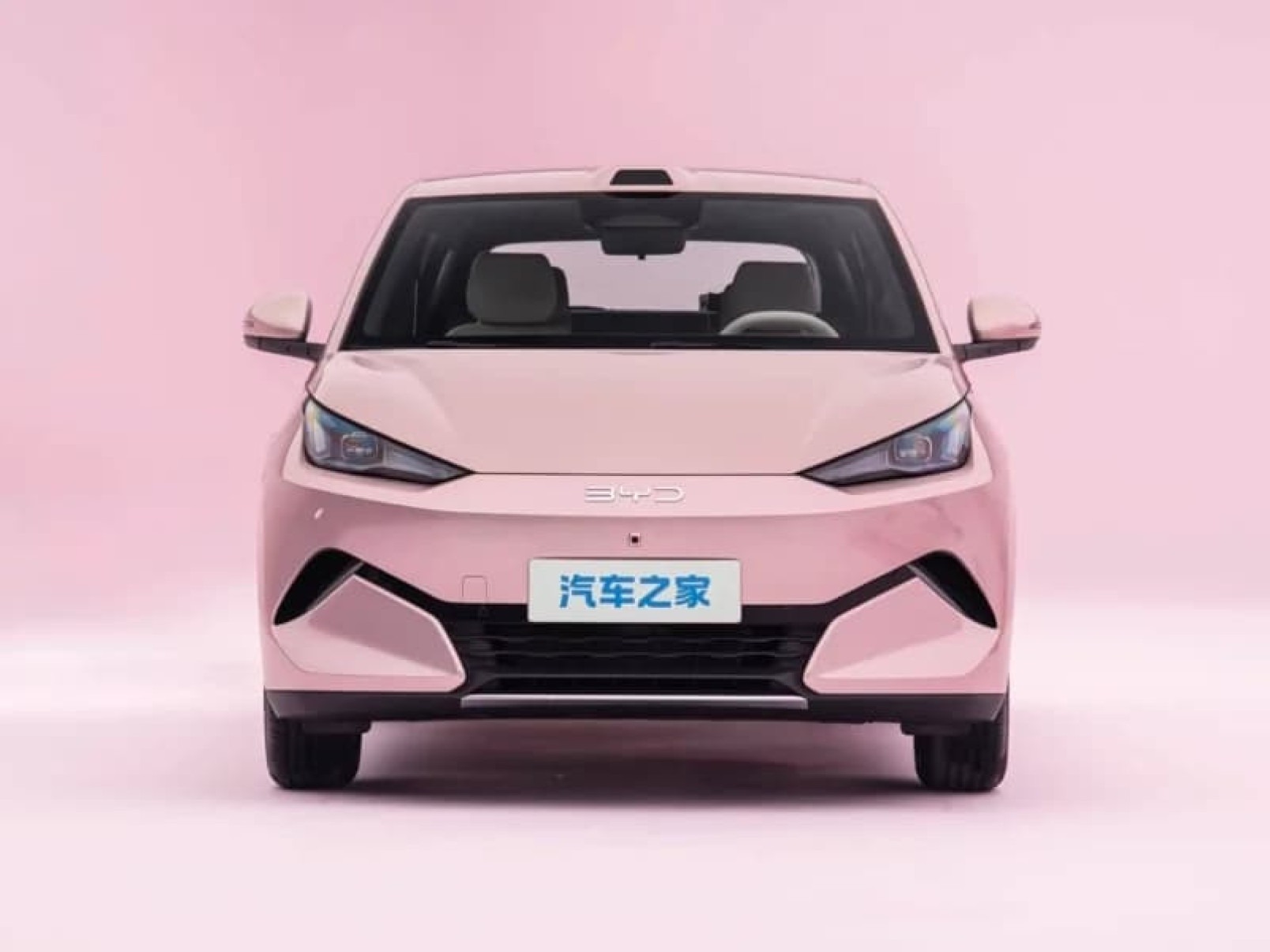 BYD Dolphin Mini de segunda geração fica maior e ganha tração traseira