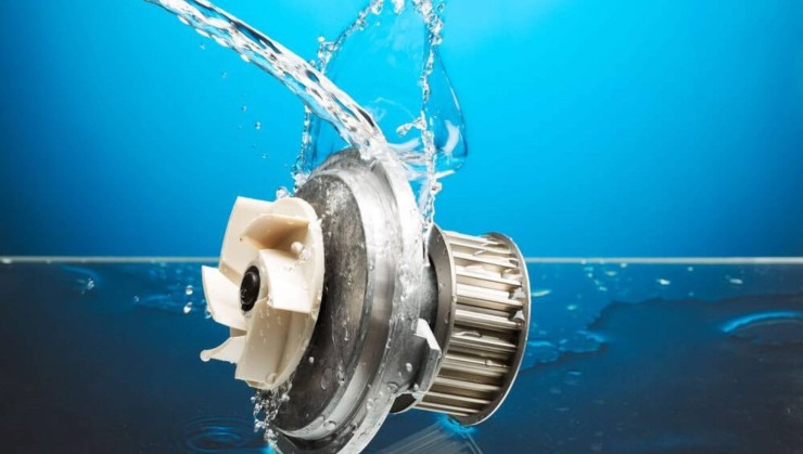 Bomba d'água é crucial para o bom funcionamento de um motor -  (crédito: Reprodução)