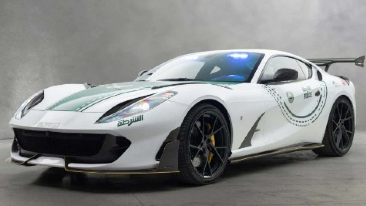  Ferrari 812 Superfast