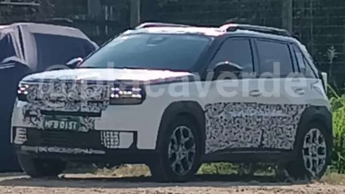 Fiat Argo X flagrado nas ruas antes do lançamento
