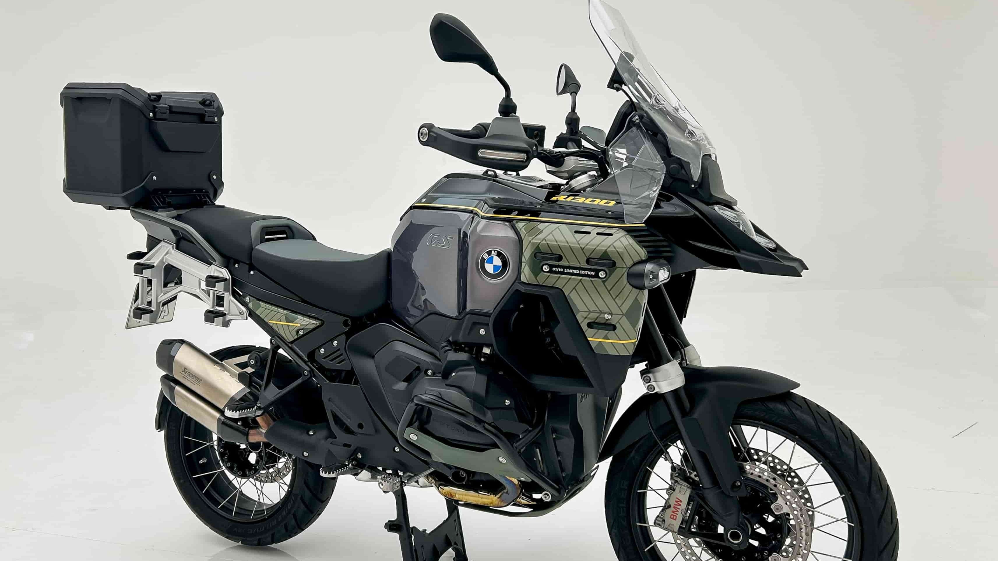 A exclusiva BMW R 1300 GS Adventure 10Y Manaus, limitada a dez unidades, celebra a d&eacute;cada de produ&ccedil;&atilde;o da marca em Manaus -  (crédito: Divulga&ccedil;&atilde;o/BMW)