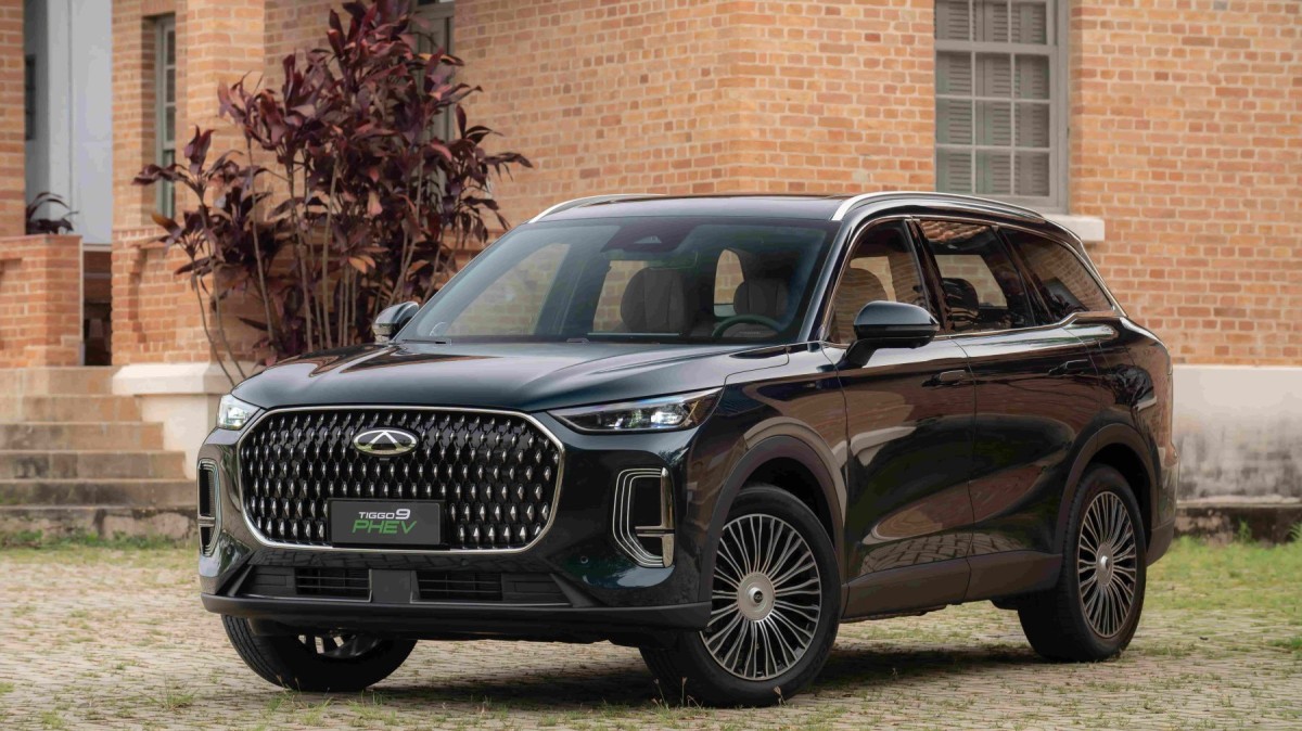 CAOA Chery Tiggo 9 tem cor verde exclusiva para a versão híbrida plug-in
