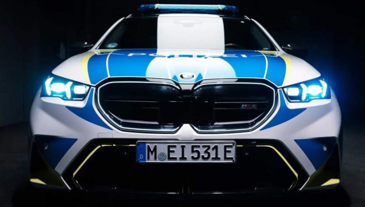 BMW M5 Touring -  (crédito: Divulgação/BMW)