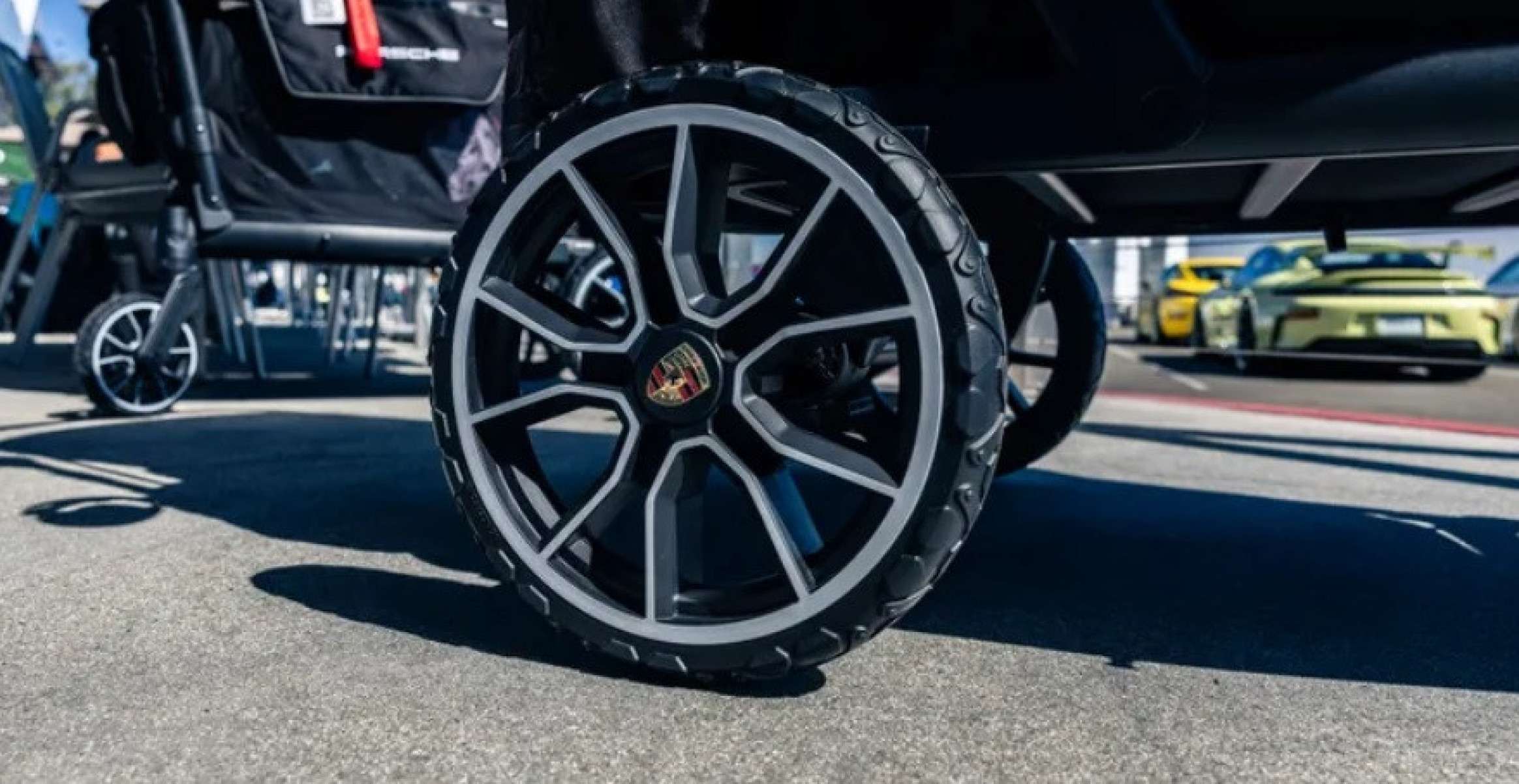 Carrinho de beb&ecirc; da Porsche