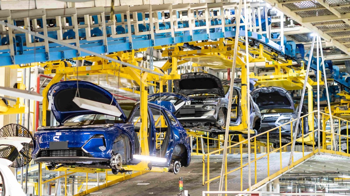 Fábrica da Renault em São José dos Pinhais também produz modelo da Geely