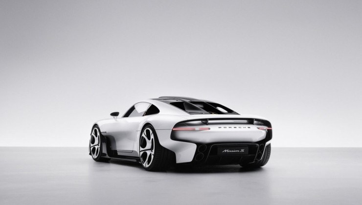 Mission S lembra diversos esportivos de sucesso da Porsche
