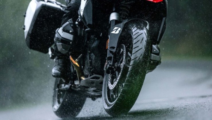 Bridgestone revela pneu Battlax Adventure A42  -  (crédito: Divulgação/Bridgestone )