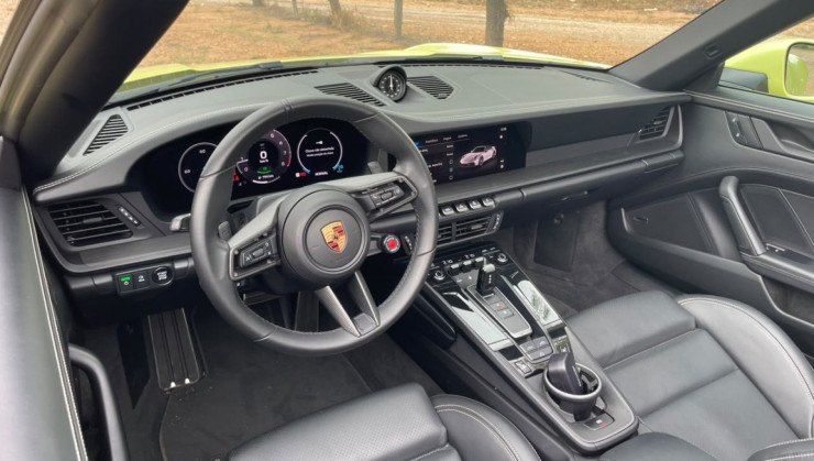 Porsche 911 GTS Cabriolet