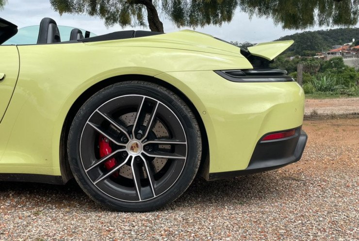 Porsche 911 GTS Cabriolet