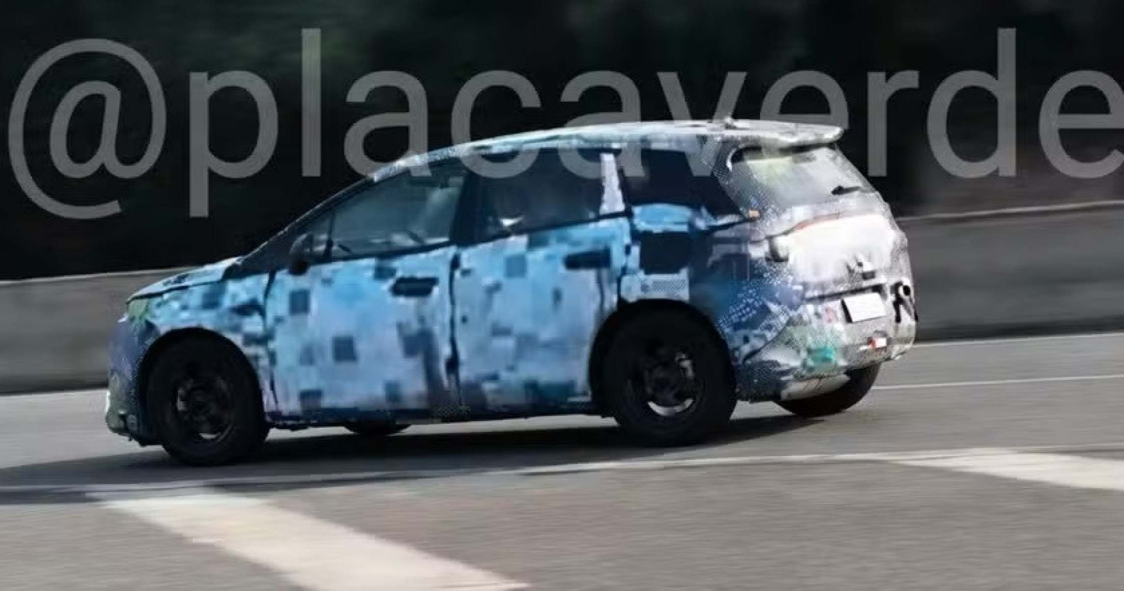 BYD Dolphin GT: novo hatch híbrido flex é flagrado no Brasil