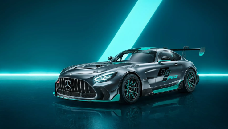 Mercedes-AMG amplia gama de carros de corrida com o novo GT2, de