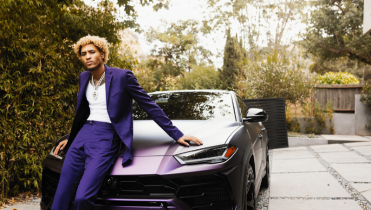 Kelly Oubre Jr exibe sua Lamborghini roxa