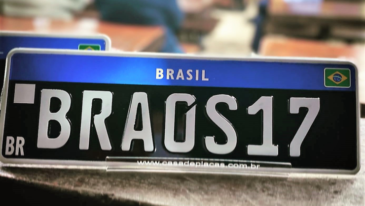 Placa Preta no padrão Mercosul -  (crédito: Divulgação/Detran)