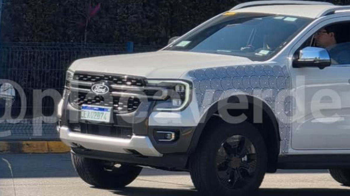 Flagra reforça chegada de novas motorizações para a Ford Ranger