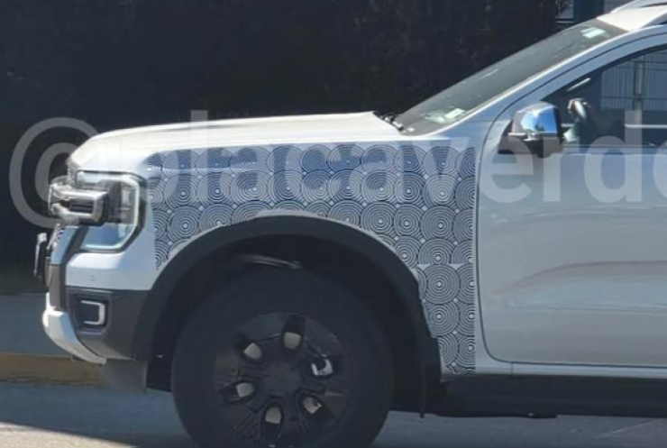 Flagra refor&ccedil;a chegada de novas motoriza&ccedil;&otilde;es para a Ford Ranger