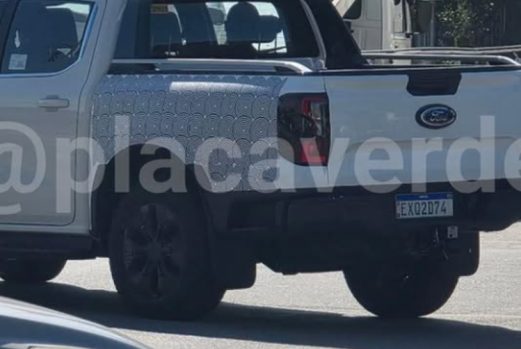 Flagra refor&ccedil;a chegada de novas motoriza&ccedil;&otilde;es para a Ford Ranger