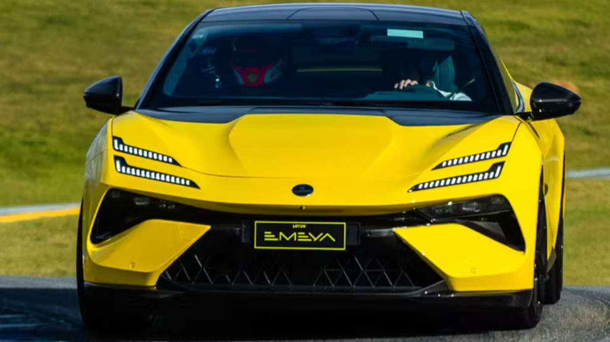Lotus Emeya 900 Carbon