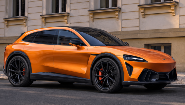 McLaren P47, o primeiro SUV híbrido da marca -  (crédito: Imagem gerada por I.A)