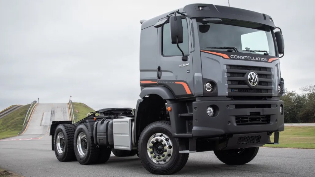 O Volkswagen Constellation 33.540 foi desenvolvido para opera&ccedil;&otilde;es severas no agroneg&oacute;cio e transporte de cana-de-a&ccedil;&uacute;car -  (crédito: Divulga&ccedil;&atilde;o/Volkswagen)