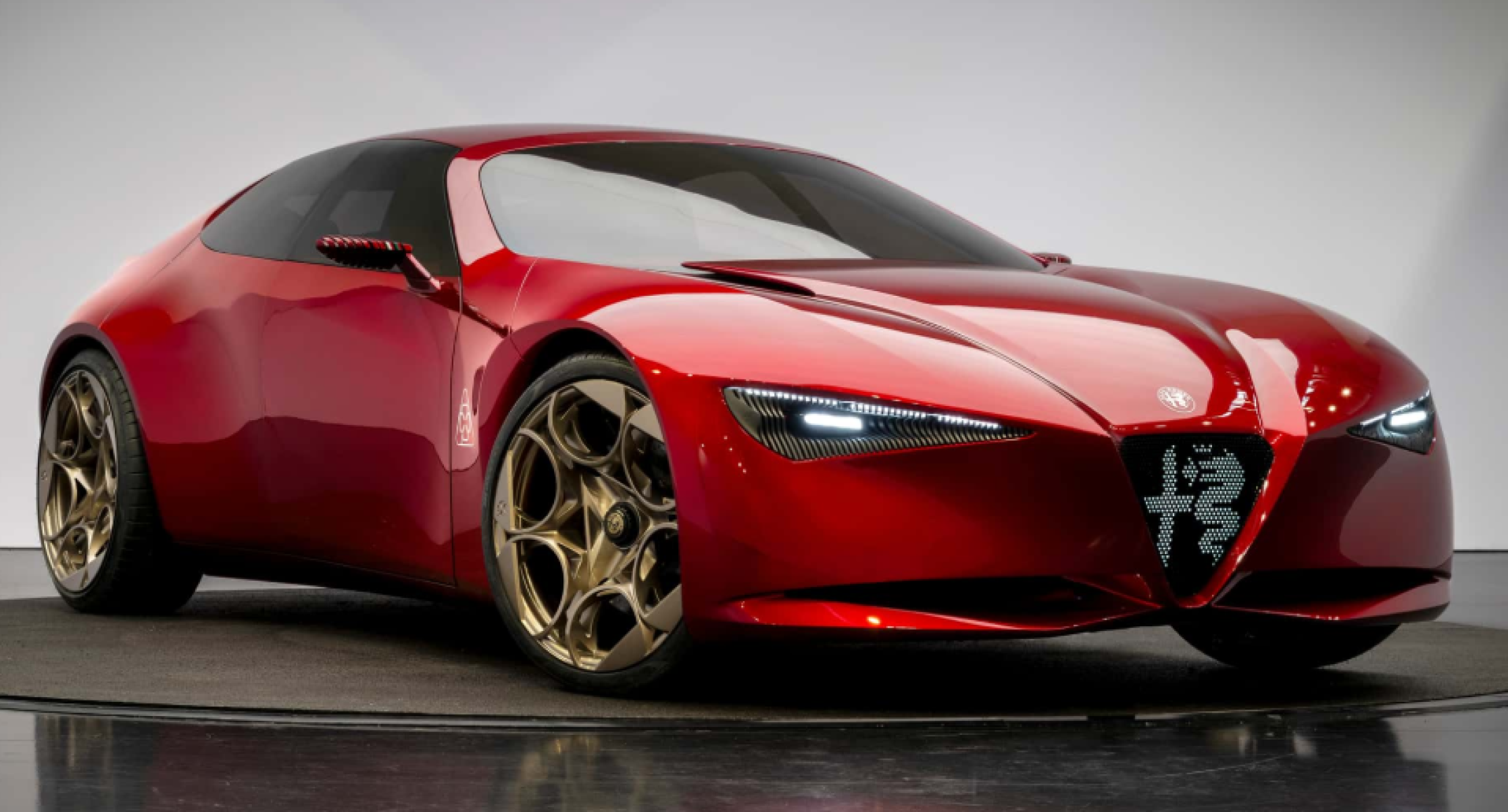 Alfa Romeo revela conceito com motor V6 e antecipa nova fase da marca